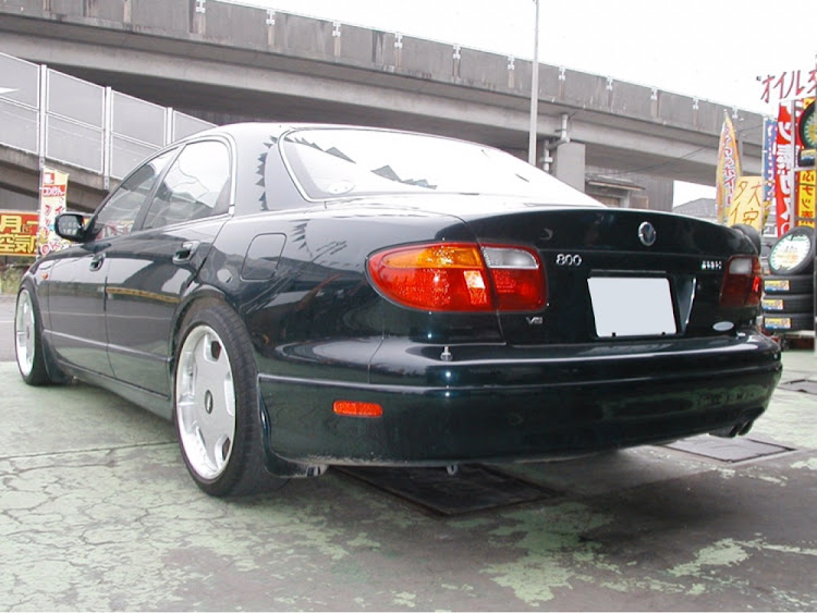 ユーノス800のホイール交換・車高調整に関するカスタム事例の投稿画像2枚目