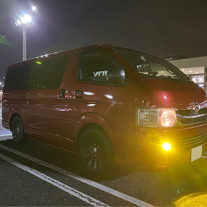 ハイエースバン TRH200V