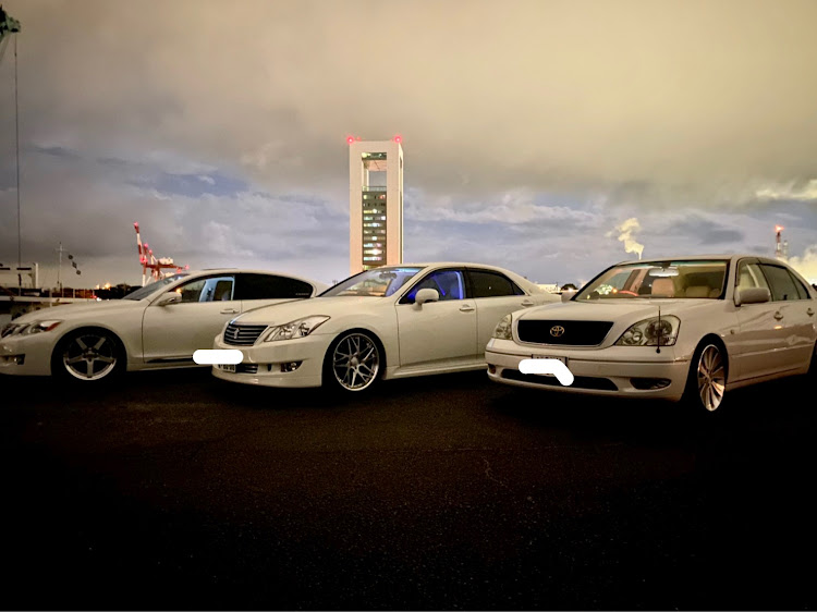 東海😎LX🇯🇵K氏さんが投稿した明日は長島下りに21時・東海LX8000・LEXUS GS VIP セダン・改造車卍車高短・東海付近セダン仲間募集！に関するカスタム事例の投稿画像2枚目