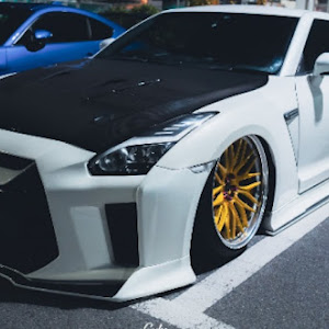 NISSAN GT-R R35