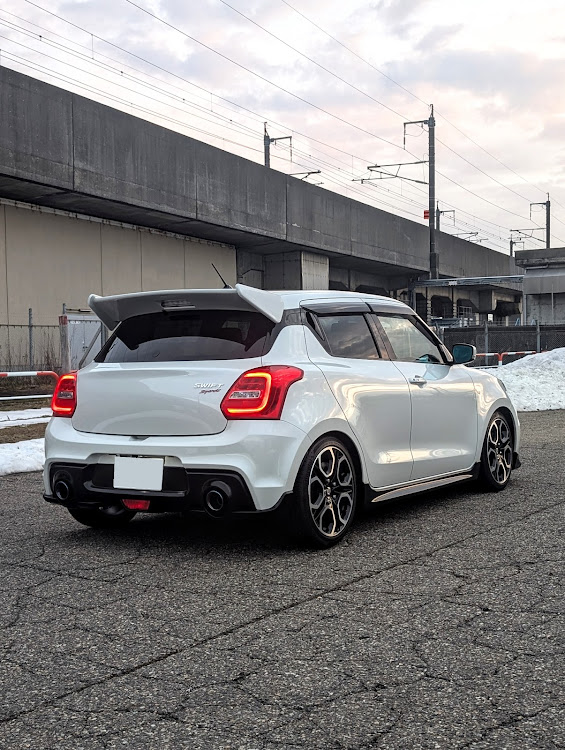 スイフトスポーツの車が汚かった・洗車・ドライブに関するカスタム事例の投稿画像2枚目