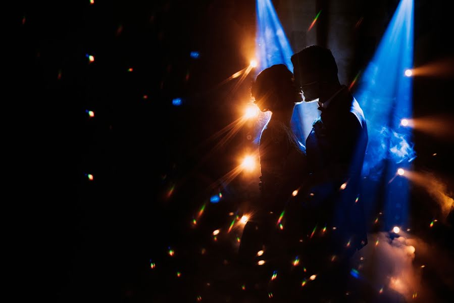 Fotógrafo de casamento Leszek Wasiołka (fotoemocja). Foto de 22 de janeiro 2022