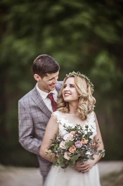 Fotógrafo de casamento Vika Aniuliene (vikaaniuliene). Foto de 25 de setembro 2019