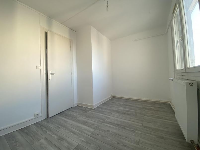 Vente appartement 5 pièces 75 m² à Merignac (33700), 233 200 €