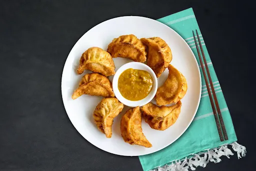 Chicken Fried Momos [8 Pieces]