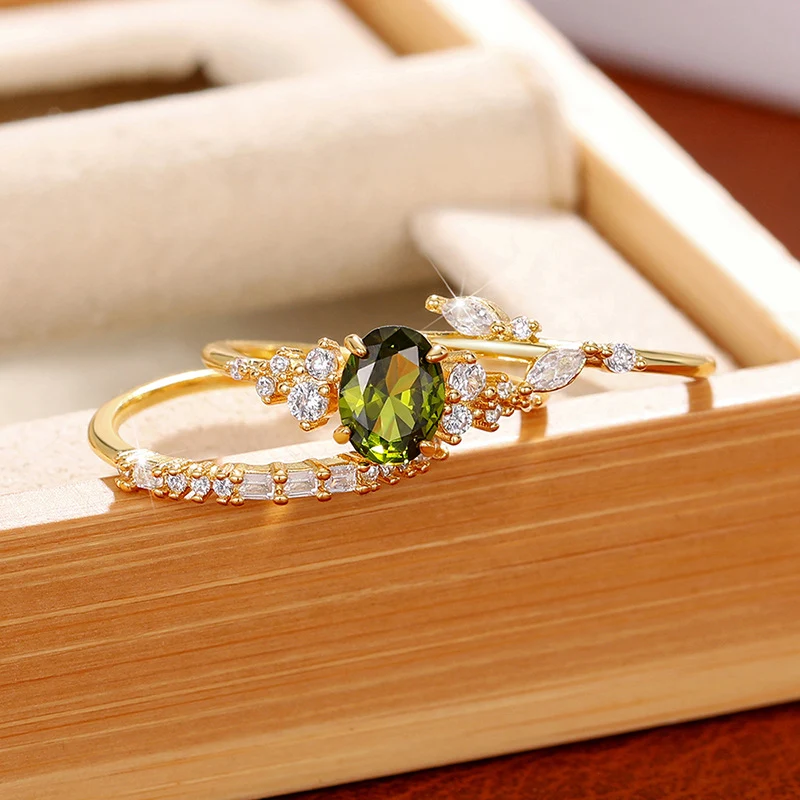 Bague fleur œil de cheval sertie Ensemble trois pièces pour un style unique. Un bijou exceptionnel pour sublimer votre élégance au quotidien.