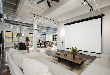 Loft 1