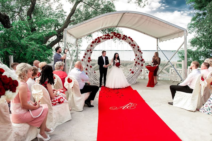 Fotógrafo de casamento Aleksandr Zubanov (zubanov). Foto de 23 de outubro 2016