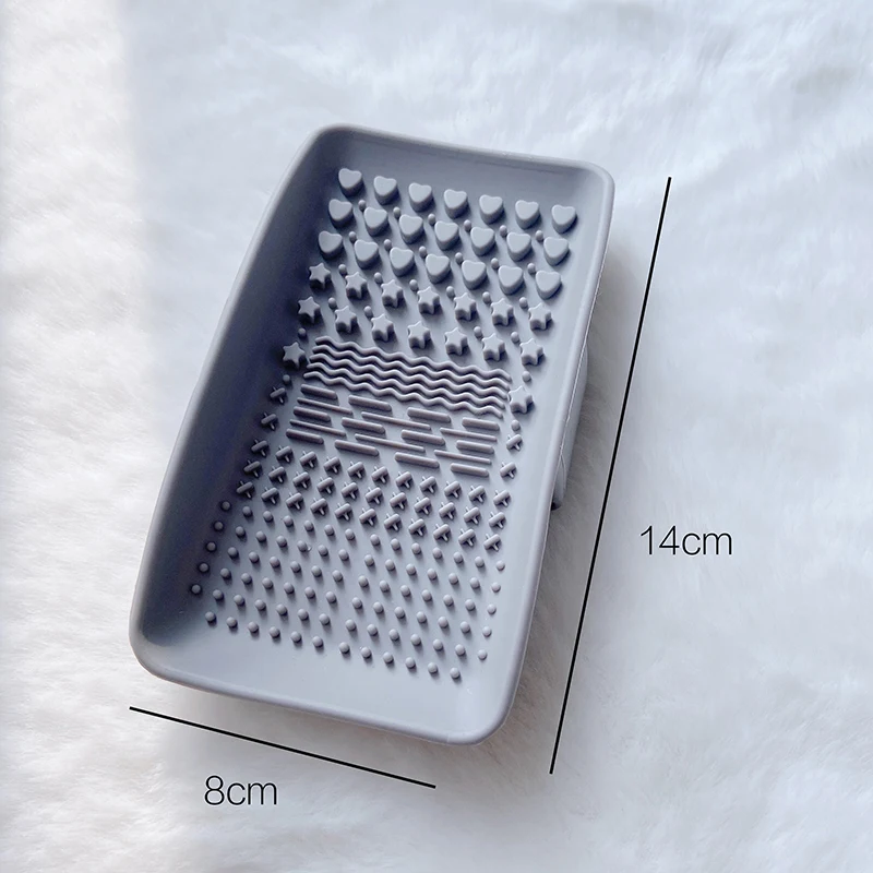 Title 2, Pad en silicone pour nettoyer les pinceaux de m...