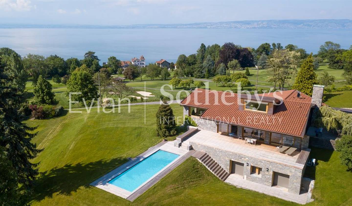 Villa with pool and terrace Evian-les-Bains