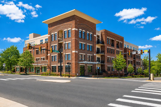 Luxury property for sale in Alexandria (United States) - Modern red brick building exterior