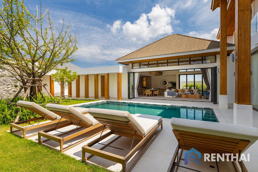 Villa avec piscine et terrasse 2