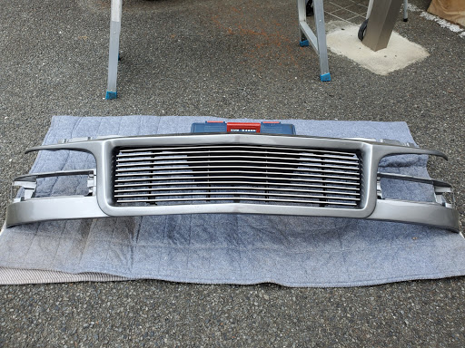 アストロ のアメ車乗り アメ車 エンジンルーム グリル交換 Diyに関するカスタム メンテナンスの投稿画像 車のカスタム情報はcartune