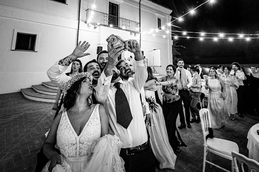 Fotografo di matrimoni Leonardo Scarriglia (leonardoscarrig). Foto del 20 ottobre 2021