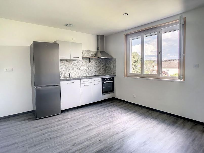 Location  appartement 1 pièce 19 m² à Brive-la-Gaillarde (19100), 390 €