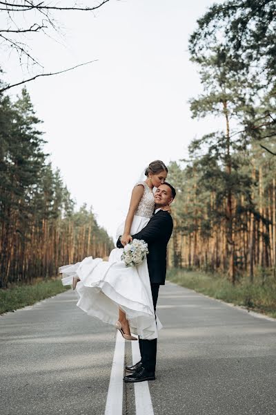 Fotógrafo de casamento Alena Karpova (photokarallena). Foto de 22 de março 2021