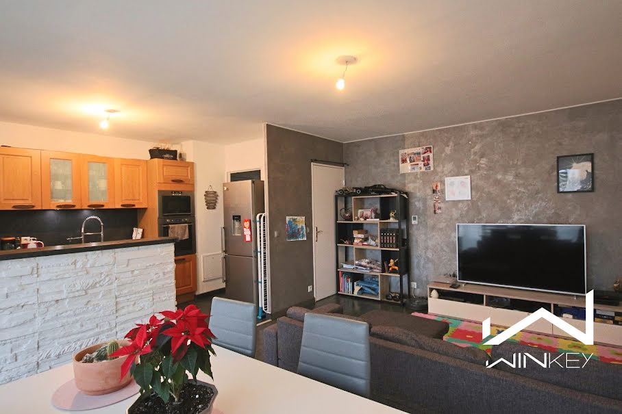 Vente appartement 3 pièces 63 m² à La Queue-en-Brie (94510), 235 000 €