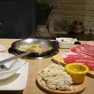 OWN HOT POT 旺客鍋坊