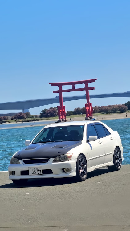 アルテッツァの弁天島海浜公園・アルテッツァ・ドライブに関するカスタム事例の投稿画像1枚目