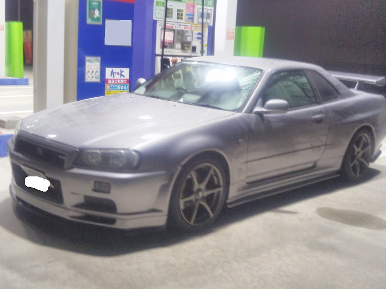 スカイライン GT-Rの純正バンパーはいいぞ・純ベタ・ドライブに関するカスタム事例の投稿画像1枚目