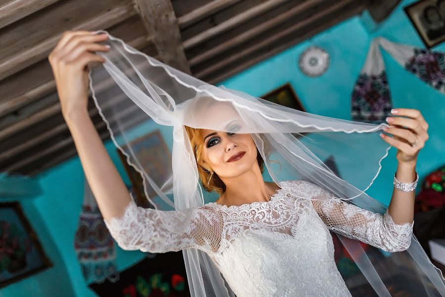 Fotógrafo de casamento Madalin Ciortea (dreamartevents). Foto de 3 de dezembro 2017