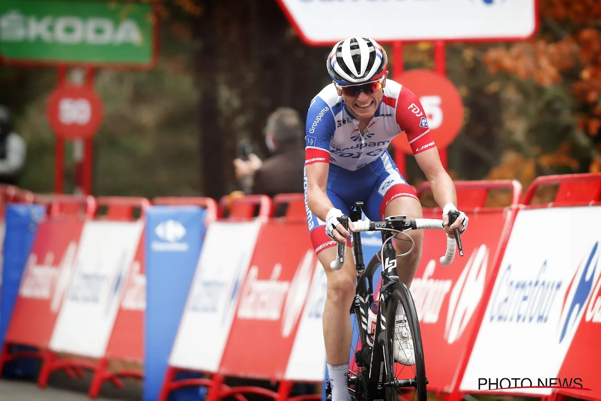 Wout Van Aert denkt te winnen, maar David Gaudu klopt hem op de streep