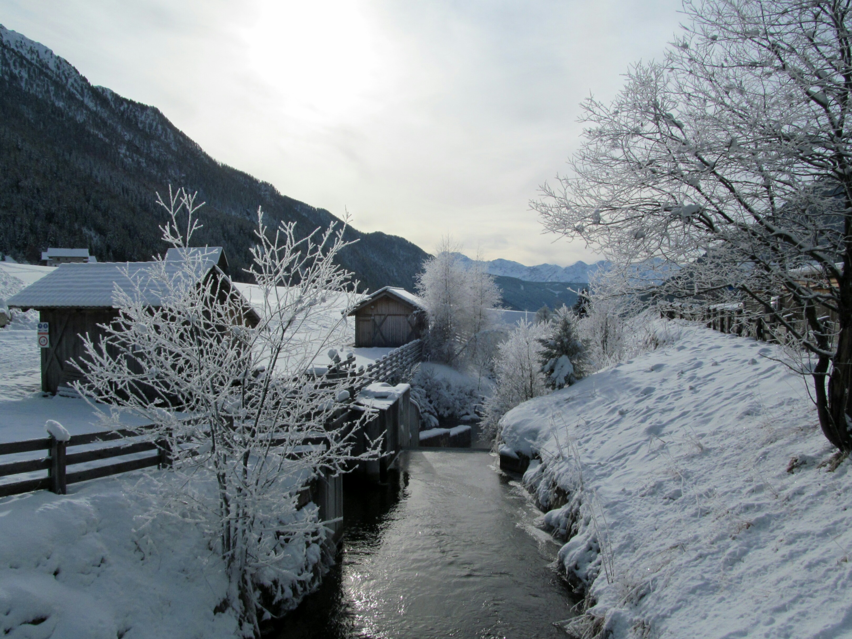 La quiete del torrente che scende verso valle di Giorgio Lucca