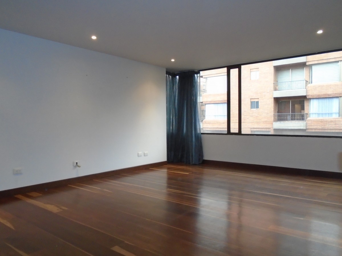 Apartamento En Venta - La Carolina, Bogota