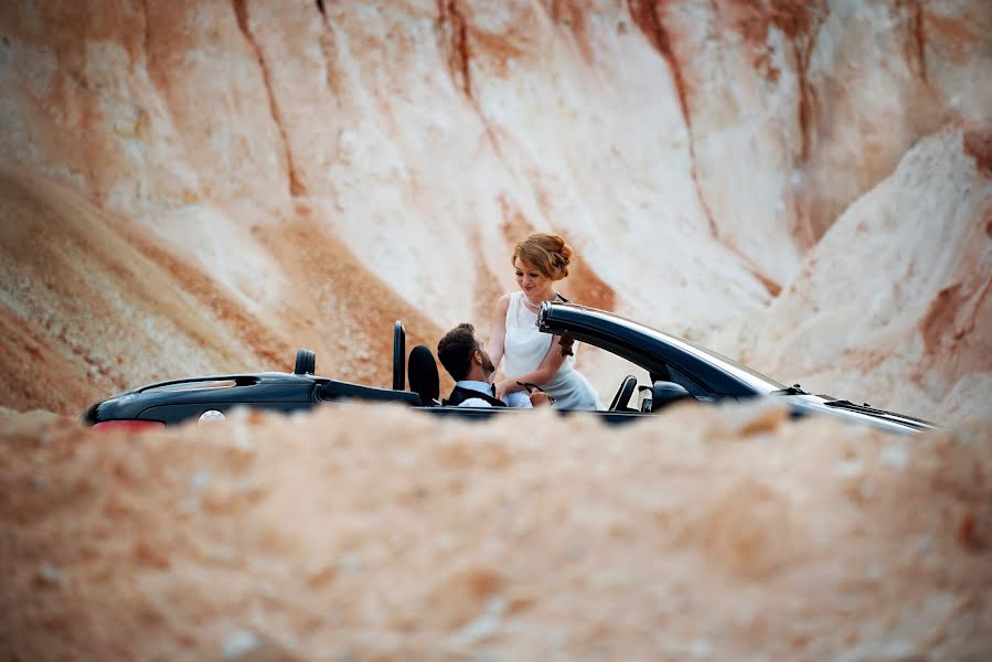 Wedding photographer Roland Földvári (foldvariphoto). Photo of 19 March 2020