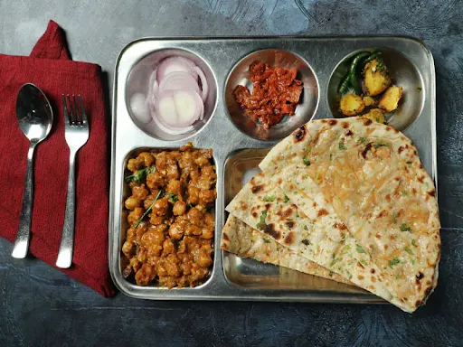 Amritsari Aloo Kulcha Combo