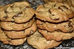 Mrs. Field's Chocolate Chip Cookies with a Twist was pinched from <a href="http://hugsandcookiesxoxo.com/2017/01/mrs-fields-chocolate-chip-cookies-twist.html" target="_blank">hugsandcookiesxoxo.com.</a>