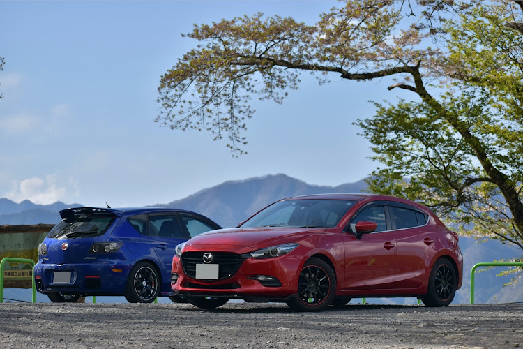 アクセラスポーツのLabradella Type SiR・ダイサン・黄砂嫌い・春の交通安全週間・無加工撮って出しに関するカスタム事例の投稿画像7枚目