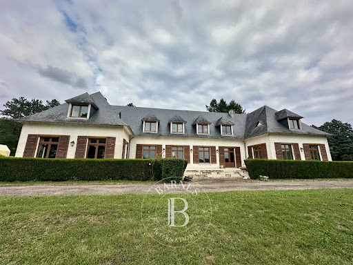 Maison avec piscine 1