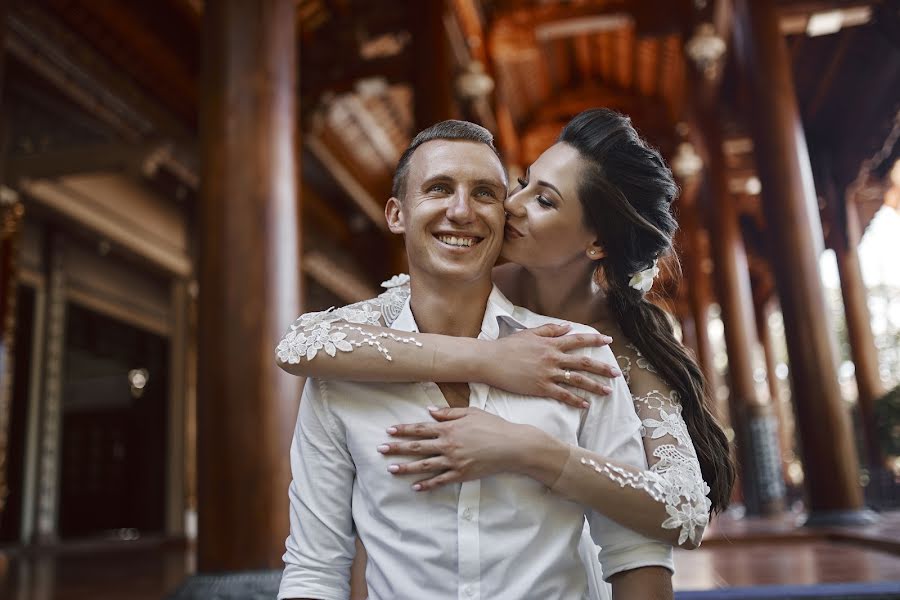 Bryllupsfotograf Dmitriy Peteshin (dpeteshin). Foto fra august 27 2019