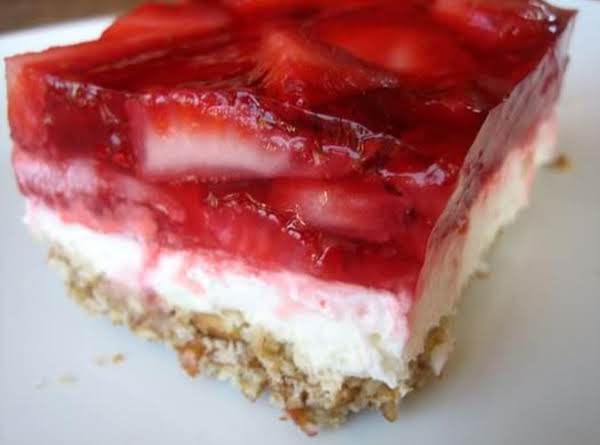 Strawberry Pretzel Dessert_image