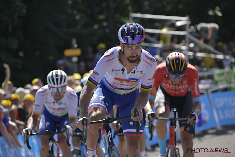 🎥 Peter Sagan vermaakt het publiek op La Super Planche des Belles Filles op zijn gekende wijze