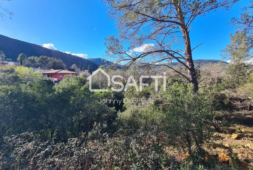  Vente Terrain à bâtir - 2 000m² à Solliès-Toucas (83210) 