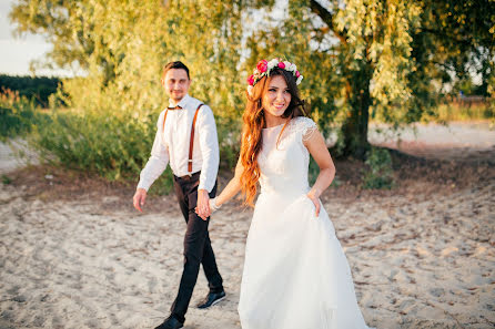 Fotógrafo de casamento Elena Rinnova (rinnova). Foto de 23 de agosto 2017