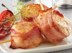 Spiced Bacon-Wrapped Scallops was pinched from <a href="http://www.jewelosco.com/recipes/view-recipe.70424.html" target="_blank">www.jewelosco.com.</a>