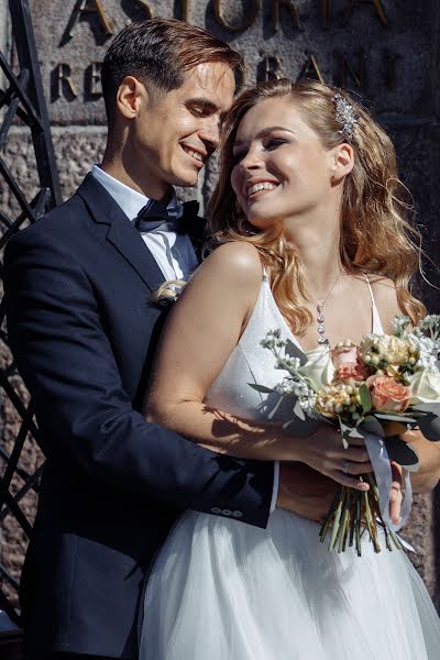 Wedding photographer Sergey Slesarchuk (svs-svs). Photo of 30 August 2020