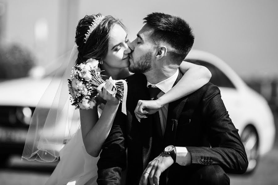 Wedding photographer Sergey Slesarchuk (svs-svs). Photo of 4 February 2021