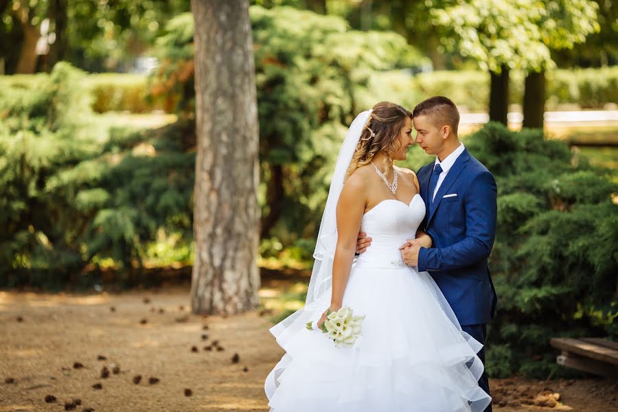 Wedding photographer Zsombor Szőlősi (szolosizsombor). Photo of 12 November 2017