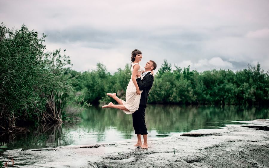 Fotografo di matrimoni Yulya Zakirova (zira). Foto del 10 luglio 2015