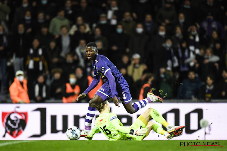 Un géant de Premier League voit son offre énorme refusée pour l'ancien du Beerschot Moises Caicedo