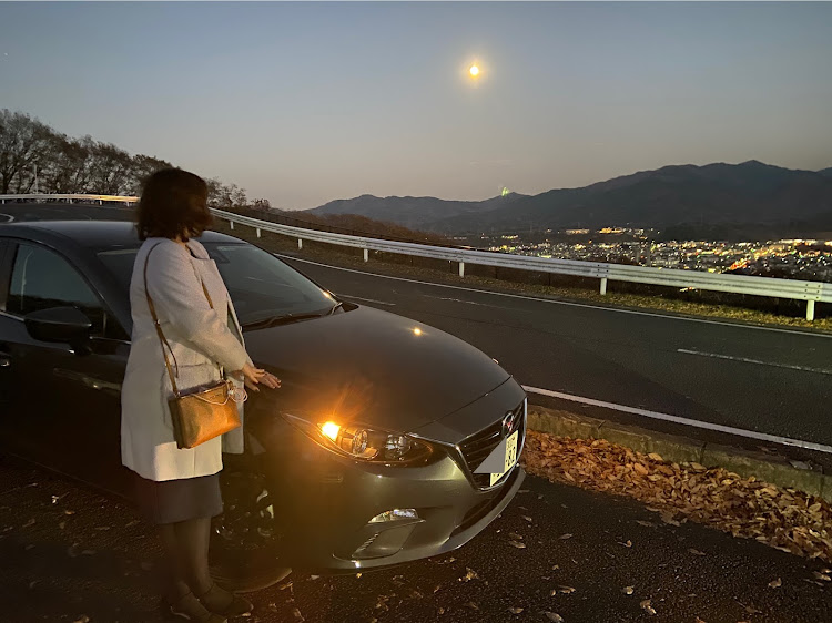 アクセラスポーツの夜景と愛車・奥さんとデートに関するカスタム事例の投稿画像1枚目