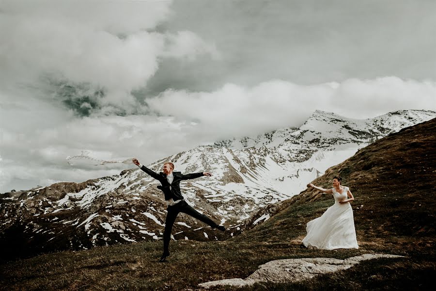 Fotografo di matrimoni Dorin Catrinescu (idbrothers). Foto del 24 gennaio 2019