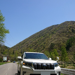 ランドクルーザープラド GDJ150W
