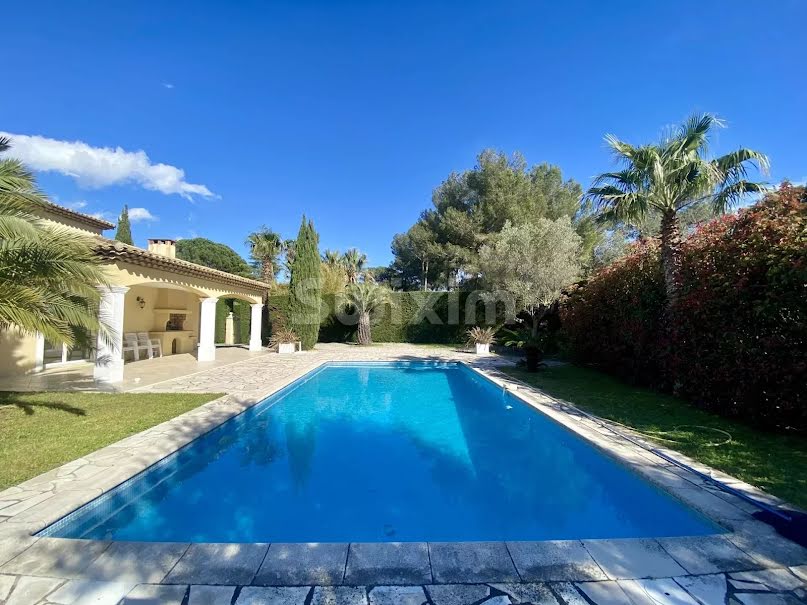 Vente villa 5 pièces 185 m² à Grimaud (83310), 1 750 000 €