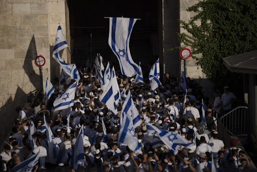 Jevrejski nacionalisti prodefilovali kroz palestinsko područje Jerusalima uzvikujući 'Smrt Arapima!'