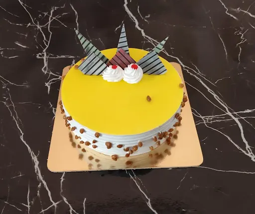 Pineapple Crunchy Cake
